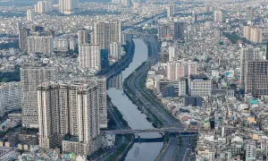 Vốn ngoại chảy mạnh vào bất động sản