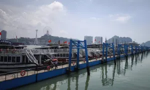 Phó thủ tướng chỉ đạo xem xét xử lý lỗ hổng từ vụ lật tàu Vịnh Xanh Phó thủ tướng chỉ đạo xem xét xử lý lỗ hổng từ vụ lật tàu Vịnh Xanh